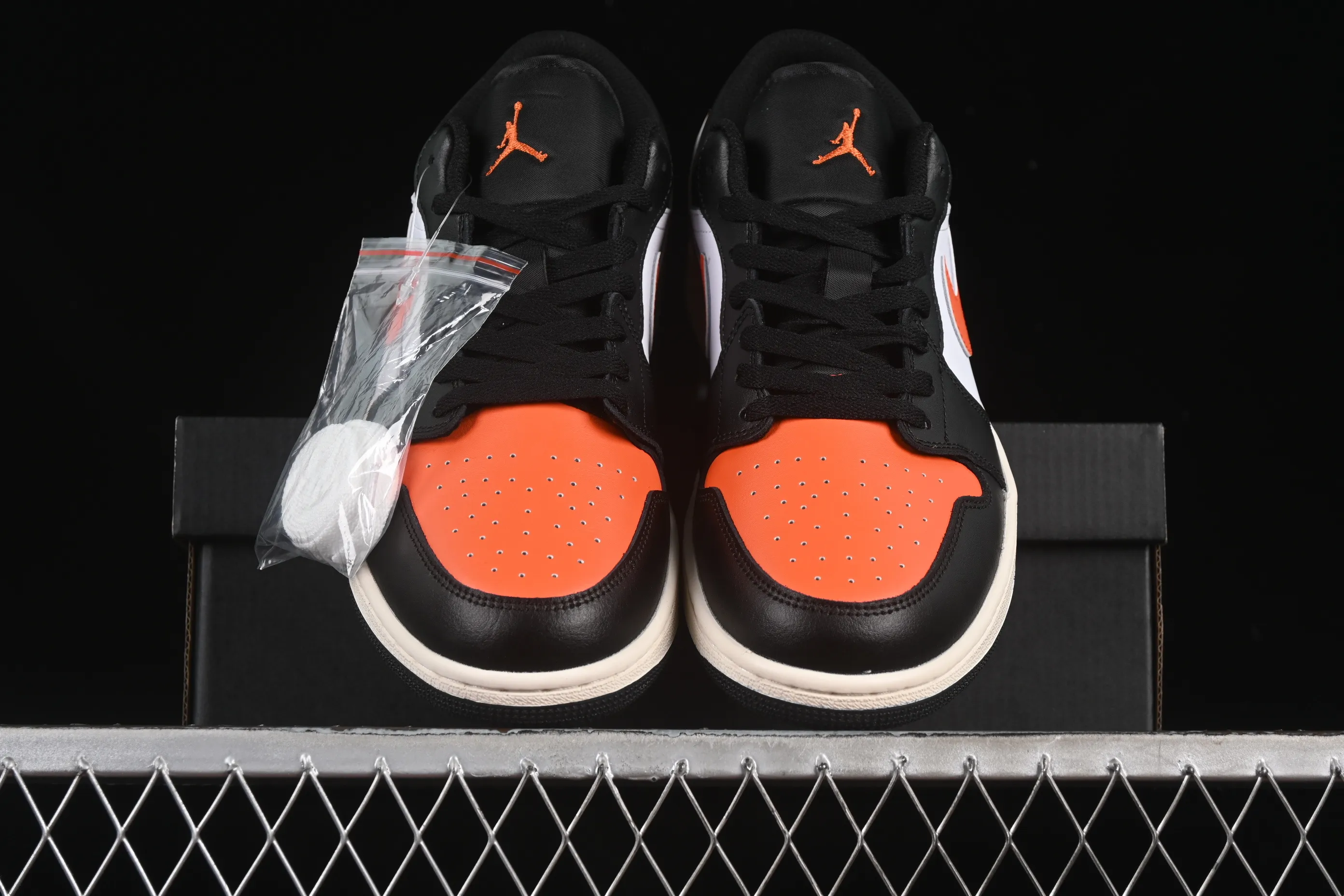 All categories Air Jordan Jordan series basketball shoes Air Jordan 1 Low Air Jordan 1 Low AJ1 Joe 1 black and white orange low-top retro culture basketball shoes 553558-081